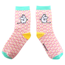 Load image into Gallery viewer, Socks - Daisy
