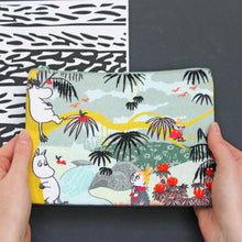 Load image into Gallery viewer, Woodland Large Pouch
