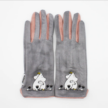 Load image into Gallery viewer, Moomin Love Gloves

