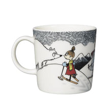Load image into Gallery viewer, Moomin Mug 2014 - Skiing with Mr Brisk back
